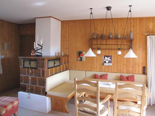 Voehl House | Family-Friendly Ferienhaus Edersee with 9/10 Guest Rating