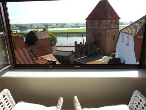 Tangermuende House | Discover Ferienhaus Elbblick: Family-Friendly Retreat