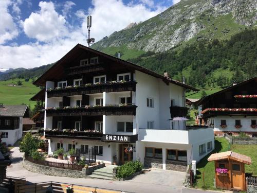 Pragraten Apartment | Discover Ferienhaus Enzian: Family-Friendly Retreat