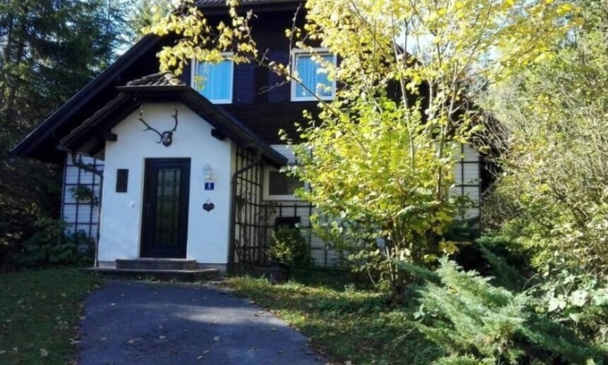 Hinterstoder House | Spacious Getaway for 10 Guests in Mitterstoder