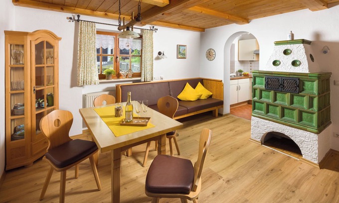 Berchtesgaden House | Cozy Retreat for 2-4 with Top Guest Ratings & Family Amenities