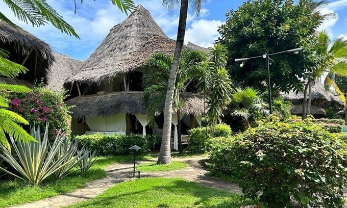 Malindi Marine National Park House | Cozy Retreat for 4 Guests with Ocean View in Malindi