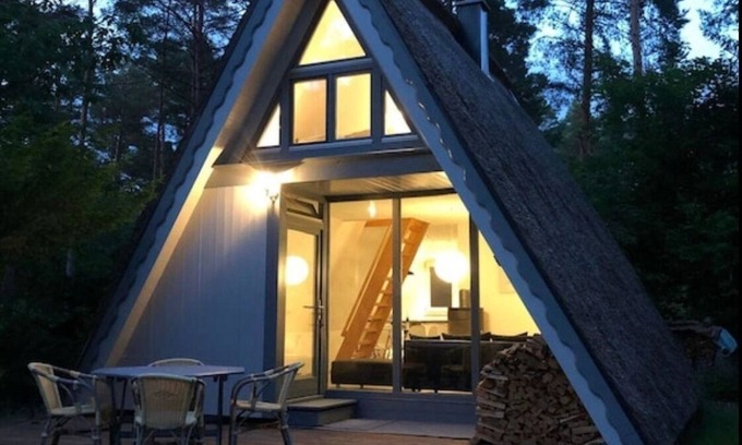 Milmersdorf House | Cozy Retreat for 5 Guests in Milmersdorf with Kitchen