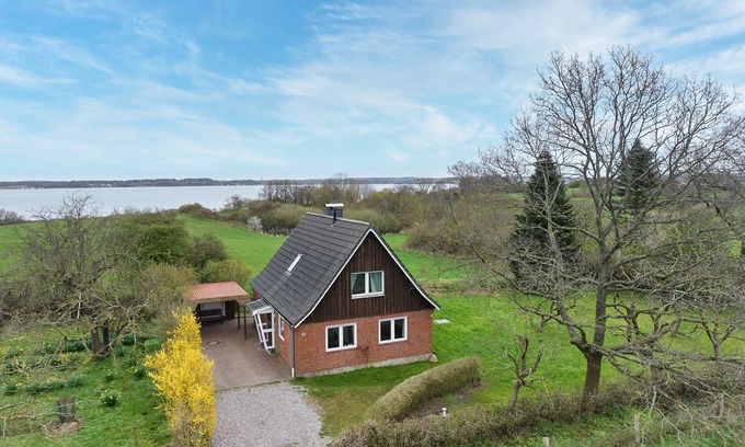 Holnis House | Spacious Glücksburg Retreat with Ocean View for 6 Guests