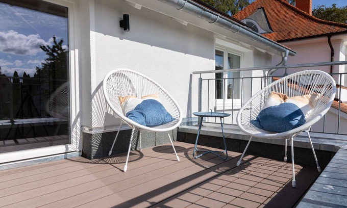Warnemuende House | Spacious Ocean View Retreat for Up to 10 Guests