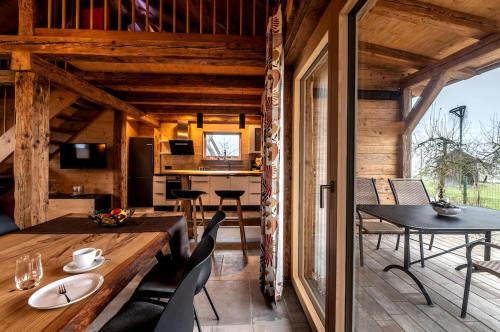 Riedhausen House | Ferienhaus Fichtenzauber - Naturidylle am Wildgehege & Pfrunger Ried - Nähe Bodensee