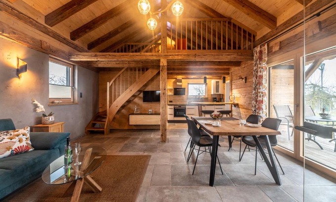 Riedhausen Apartment | Family-Friendly Retreat at Ferienhaus Fichtenzauber