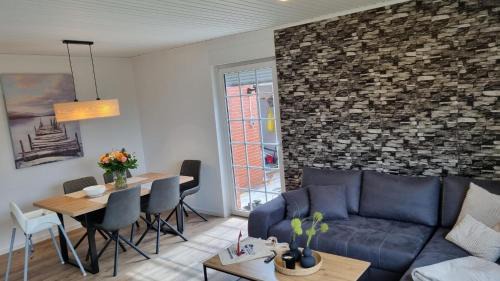 Dornumersiel House | Discover Ferienhaus-Friesenengel: Family & Pet Friendly Retreat