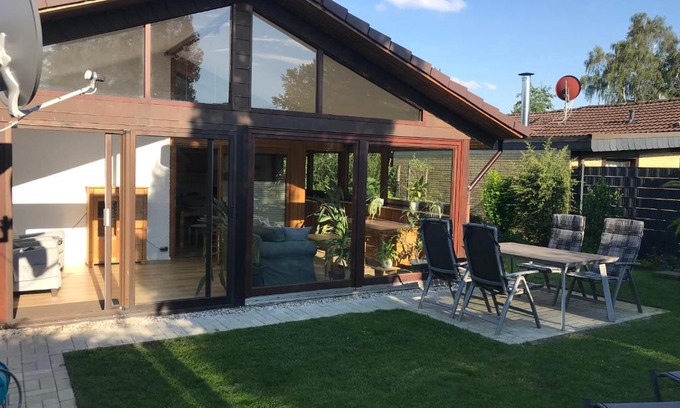 Haddorfer Seen House | Explore Garten Eden: Pet-Friendly Retreat by Haddorfer See