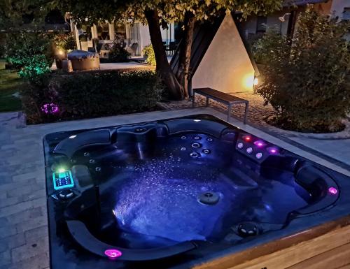 Schwedt/Oder House | Inviting Ferienhaus Grüner Bungalow with Oceanfront Pool