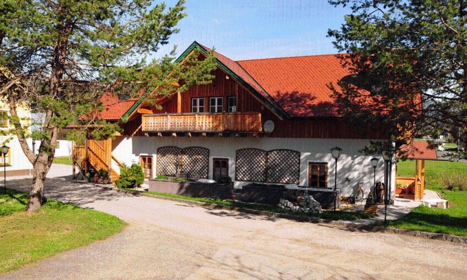 Bad Mitterndorf Apartment | Experience Comfort at Ferienhaus Grubegg: 9/10 Guest Rated