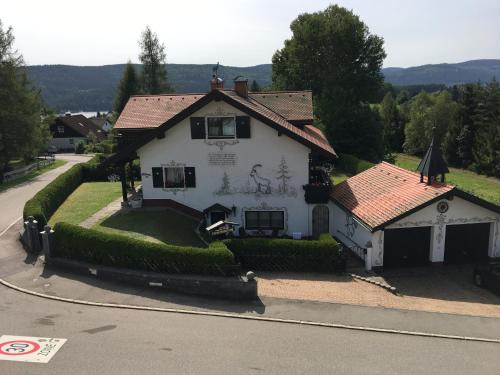 Schluchsee Apartment | Oceanfront Retreat at Ferienhaus Haber - Guest Rated 9.3/10