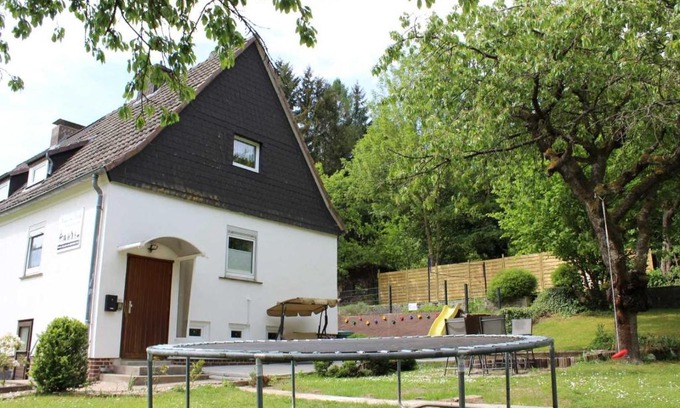 Edertal House | Child-Friendly Retreat at Ferienhaus Haus im Glueck