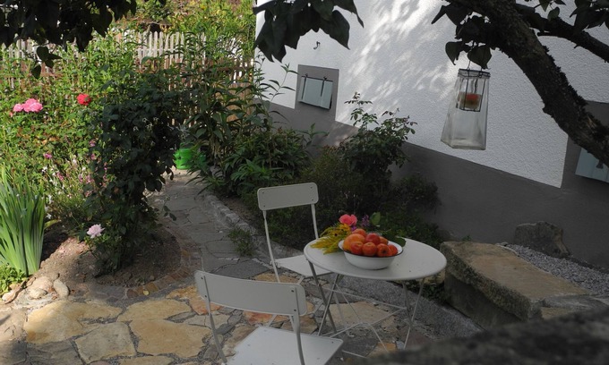 Badenweiler House | Experience Hildahüsli: Cozy Retreat with Kitchen & Breakfast