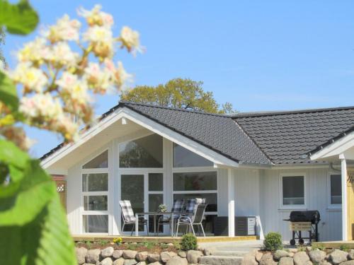Groemitz House | Discover Ferienhaus II - Hof Westensee: Family-Friendly Escape