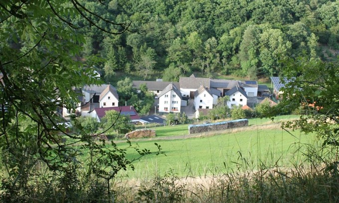 Herschbroich House | Exceptional Ferienhaus in Nürburgring - Kid-Friendly Stay