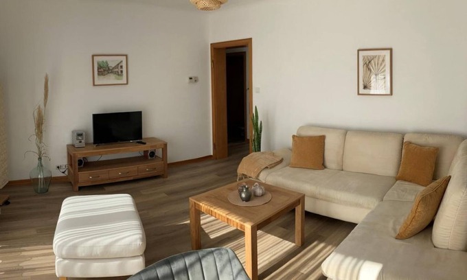 Kirn Apartment | Cozy Ferienhaus im Obstgarten: Ideal with Kitchen & Child Friendly