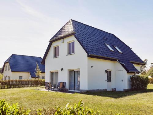 Dobbin-Linstow House | Relax at Holiday Resort Van der Valk, Linstow - Pet Friendly & Pool