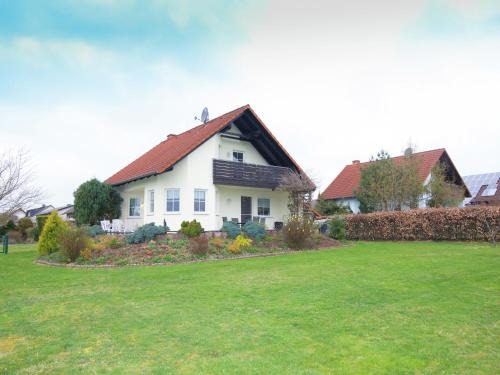 Buchenberg House | Inviting Holiday Home in Hesse with Expansive Garden