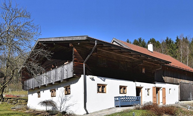 Konzell House | Charming Holiday Home in Konzell with Relaxing Terrace