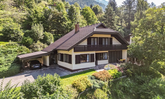 Obervellach House | Family-Friendly 3 Bedroom Retreat in Obervellach with Spa
