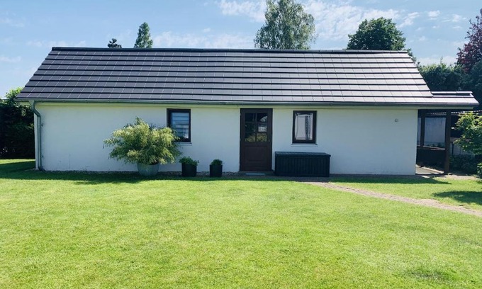 Brinckmannsdorf Apartment | Delightful Getaway at Ferienhaus in Rostock - Brinckmansdorf