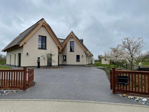Puddemin House | Family-Friendly Retreat at Ferienhaus Inselglück