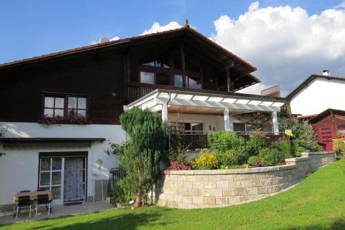 Silberberg Apartment | Family-Friendly Retreat at Ferienhaus Isolde - 9.6/10 Rating