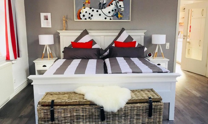 Grodersby House | Elegant Ferienhaus Kleiner Onkel: Pet & Child Friendly Stay
