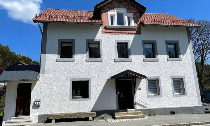 Warmensteinach House | Family-Friendly Getaway at Ferienhaus Linde with Kitchen