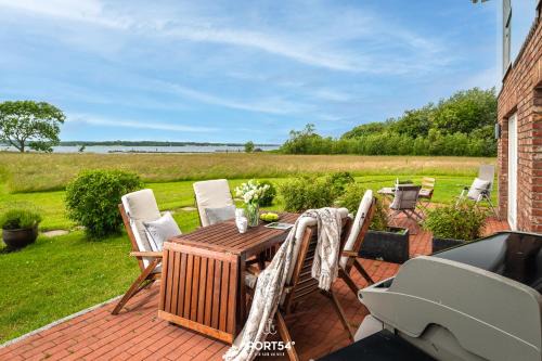 Schausende House | Beautiful Ferienloft with Ocean View in Glücksburg