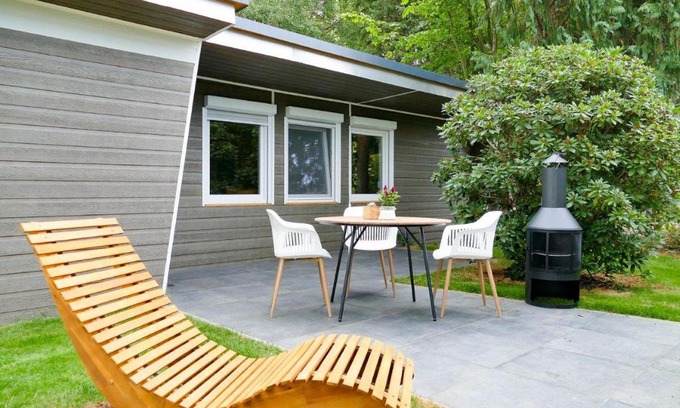 Kiebitz House | Enchanting Ferienhaus Lucie Kiebitzsee with Oceanfront Views