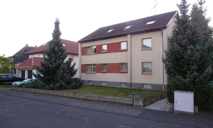 Unkel House | Cozy Ferienhaus Müller with Kitchen and Breakfast Included