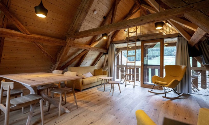 Oberreichenbach Apartment | Spacious Lake View Holiday House for Up to 7 Guests