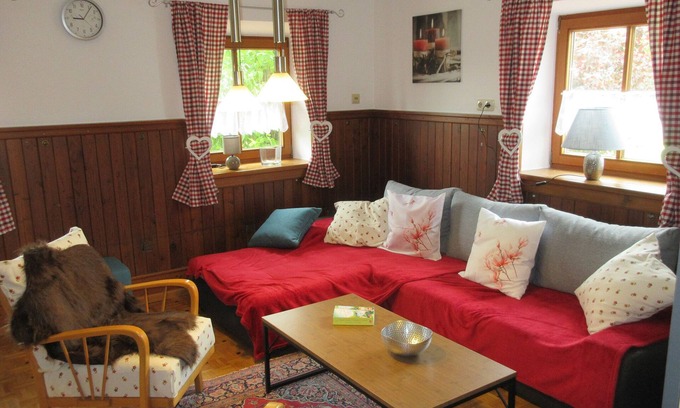 Kirchanschoring House | Spacious 6-Bedroom Retreat with Mountain Views
