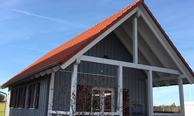 Huefingen House | Family-Friendly Retreat with Expansive Garden Near Wutachschlucht
