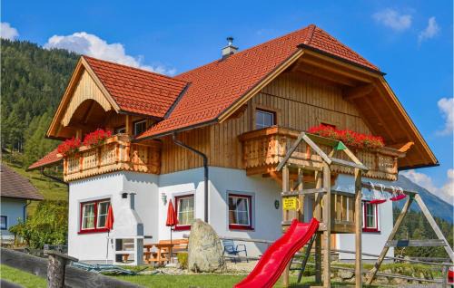 Weisspriach House | Relaxing Ferienhaus Mit Sauna for Family Getaways