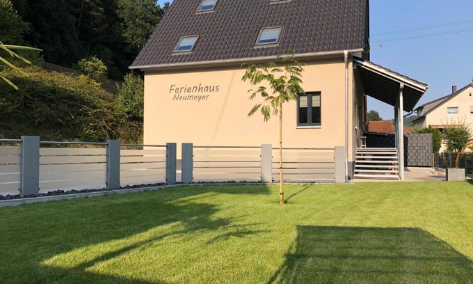 Schonau Apartment | Top-Rated Ferienhaus Neumeyer: Family-Friendly Retreat