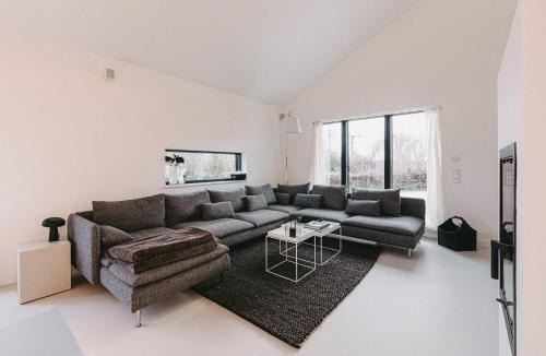 Niendorf House | Family-Friendly Ferienhaus "Nurso" with Kitchen Amenities