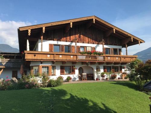 Kapfing Apartment | Cozy Ferienappartement in St. Margarethen with Hot Tub