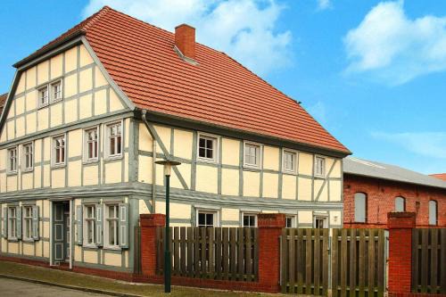 Lenzen House | Cozy Holiday Home Rosenhof in Lenzen - 4-Star Rated Stay