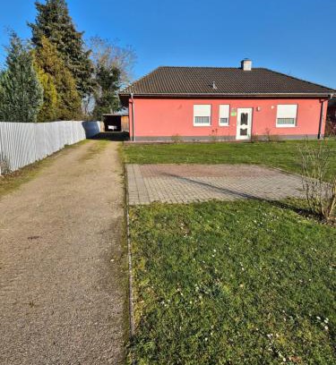 Muritz House | Top-Rated Ferienhaus RUTH: Family-Friendly & Accessible Stay