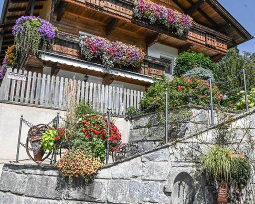 Stummerberg Apartment | Family-Friendly Ferienhaus Schneiderhäusl in Zillertal