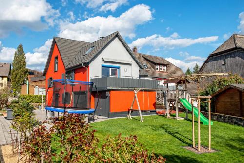 Salem House | Experience Comfort at Ferienhaus Sieger - 4-Star Retreat