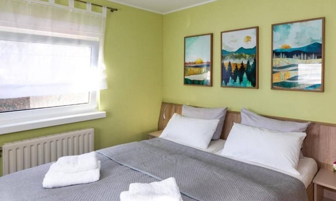 Markische Heide Apartment | Family-Friendly Ferienhaus Spreewaldkahn by the Lake
