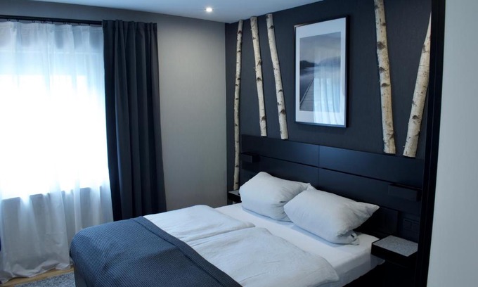 Sinspelt House | Pet-Friendly Ferienhaus Steins: Guest Rated 9.4/10