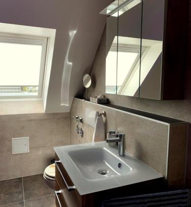 Graefensteinberg Apartment | Cozy Ferienhaus Sunset: Pet Friendly with Ocean Views
