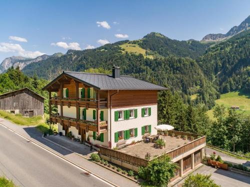 Sonntag Apartment | Family-Friendly Retreat at Ferienhaus Türtscher 1