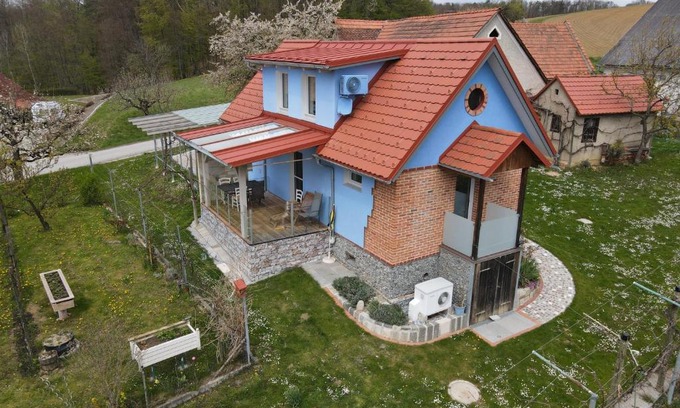 Hartmannsdorf House | Highly Rated Ferienhaus Ulrichsbrunn - Ideal for Families