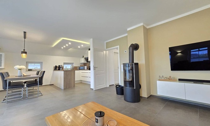 Neßmersiel House | Experience Ocean Views at Ferienhaus Urlaubsglück